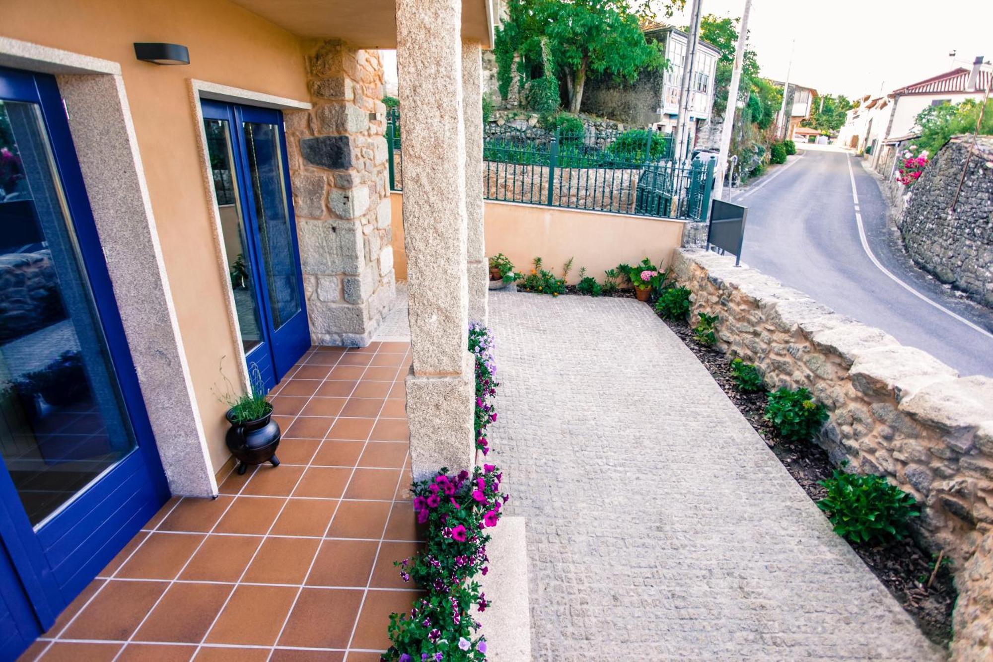 Apartamentos Ribeira Sacra Parada del Sil Kültér fotó